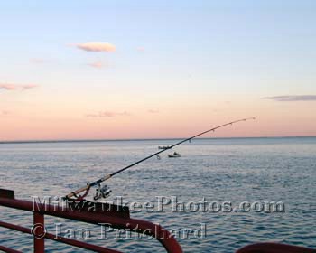 Photograph of Air Fishing from www.MilwaukeePhotos.com (C) Ian Pritchard